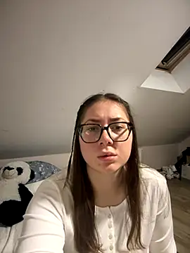 May Alisa online show from October 10, 5:18 pm