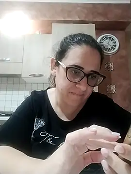 Dolcecurvy online show from November 19, 3:01 pm