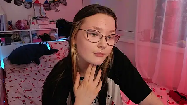 milliedoll online show from February 25, 10:47 am