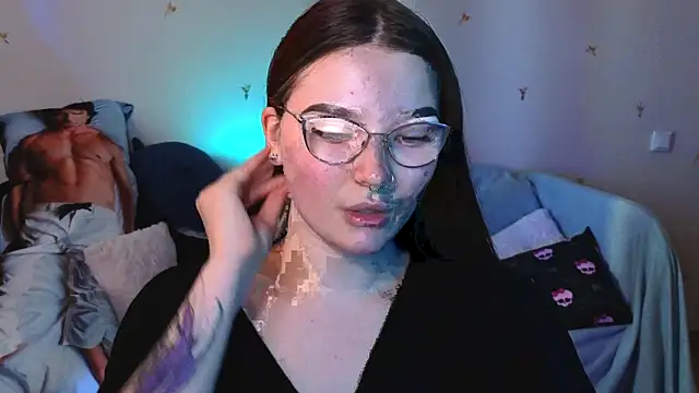 milliedoll online show from May 27, 12:24 pm