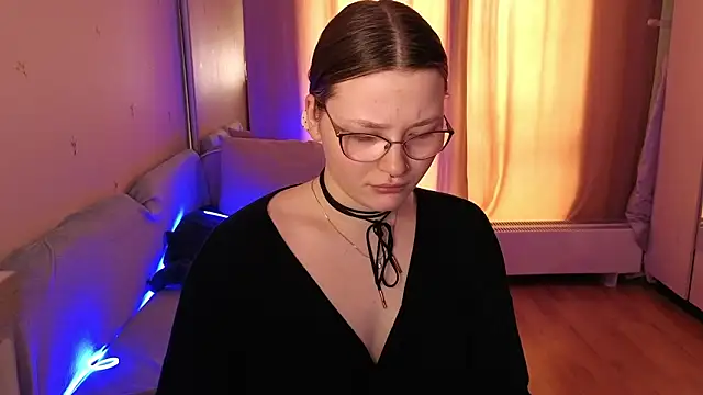 milliedoll online show from March 6, 5:46 am