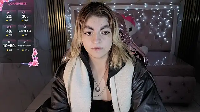 lili conor s online show from November 13, 3:27 am