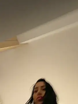 Mia Splash online show from March 7, 6:26 pm