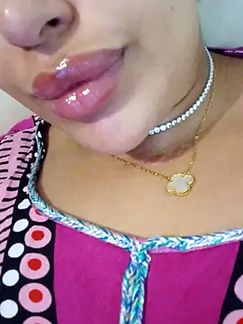 Sexlove1xo online show from June 26, 5:36 pm