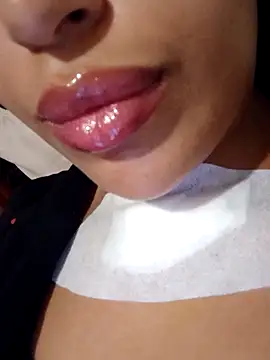 Sexlove1xo online show from October 25, 12:29 am