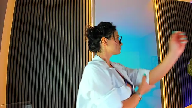 Kaya Sins online show from April 20, 4:04 am