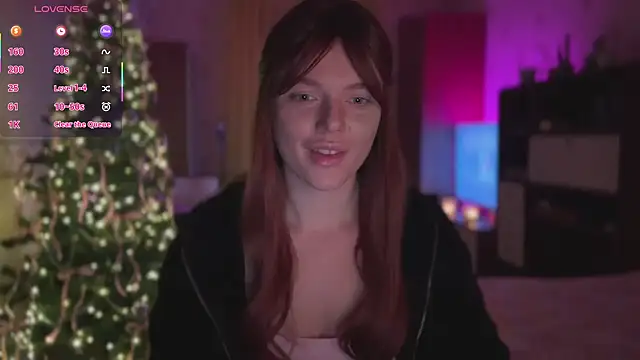 CherryRed Girl online show from December 20, 4:44 pm