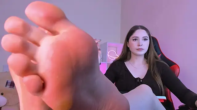 hazel sullivan online show from September 8, 4:17 pm