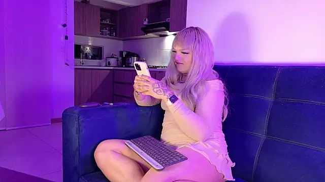 ScarletThompsonx online show from February 8, 8:07 am