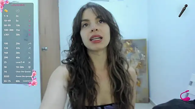 jessyegoldenn online show from February 24, 4:16 pm