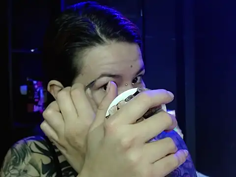 Pandora 9666 online show from November 4, 2:11 pm