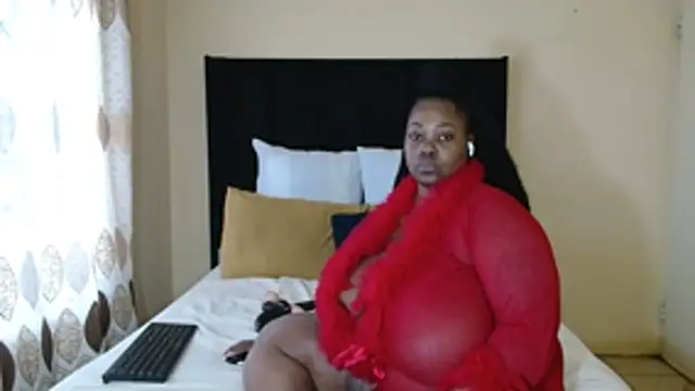 Lusty N Busty online show from March 29, 3:33 pm