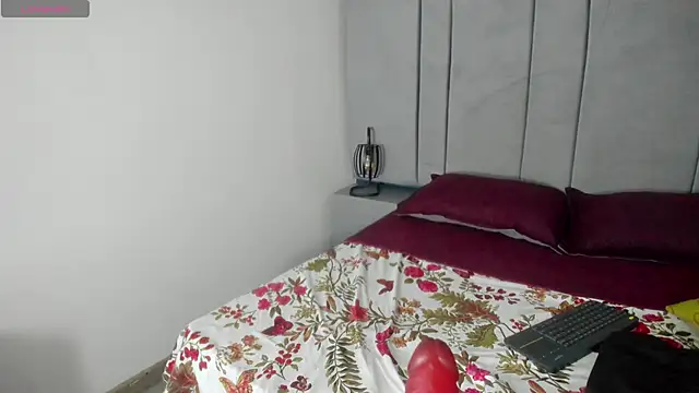 laura hotties online show from October 11, 2:53 pm