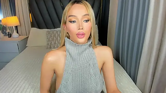 KylieSonique online show from February 10, 5:43 am