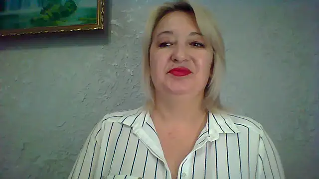 ArielXLoveresss online show from June 1, 8:27 am