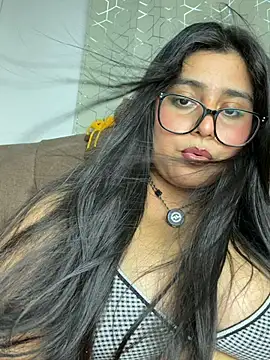 virginbrunette99 online show from April 16, 3:40 am