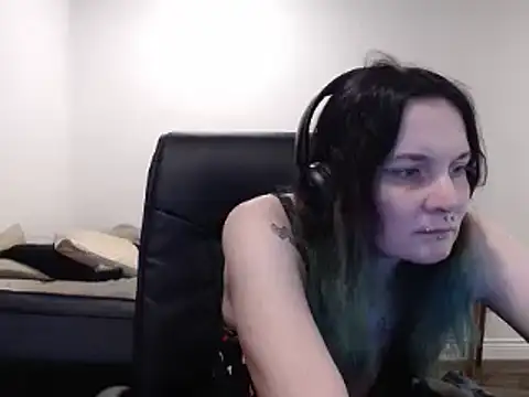 Hotmodel1984 online show from March 23, 9:21 pm