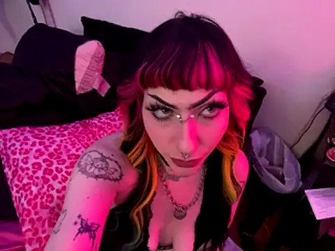 ChrryFoxx online show from November 5, 11:04 am