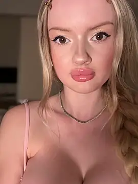 AngelicaaHeaven online show from August 4, 7:53 pm