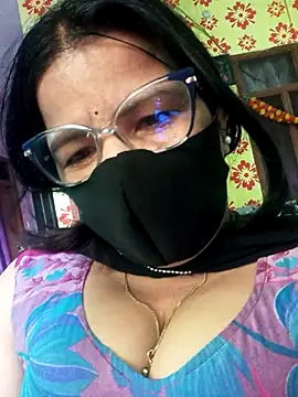 Priyaji20 online show from July 25, 6:42 am