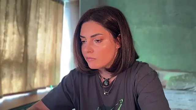  Allie  online show from April 20, 11:46 am