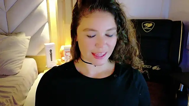 Anaise latif online show from May 7, 11:58 am
