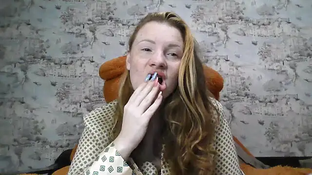 Eveline May online show from October 29, 4:20 pm