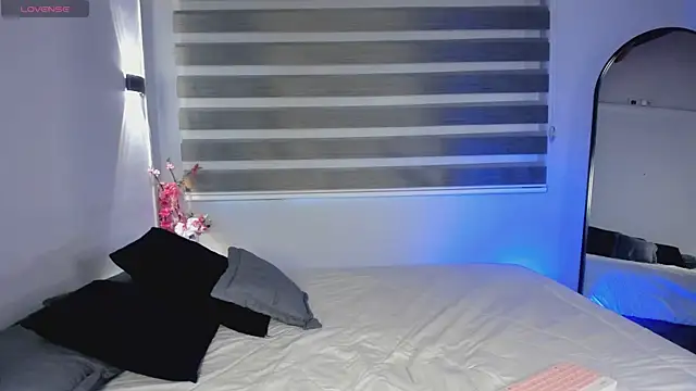 sweet obsession   online show from October 23, 9:10 pm