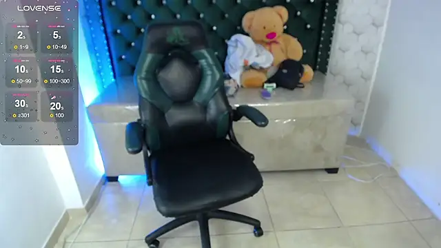 Sarah evansm online show from October 29, 3:55 am