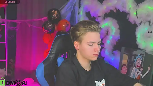 Jean Wilsons online show from November 2, 11:13 am