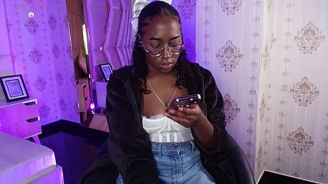 Qeen blackk online show from September 13, 9:45 pm