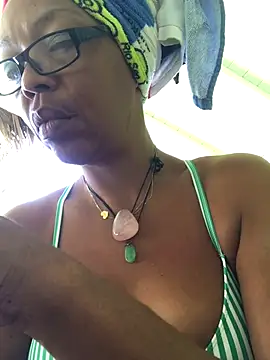 Ladyzee25 online show from September 13, 3:53 pm