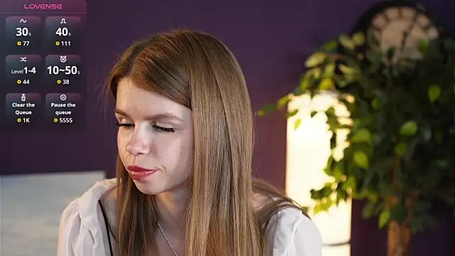 AmityDilley online show from October 17, 7:44 am