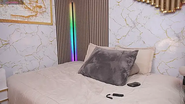 missjudi online show from April 13, 7:47 pm