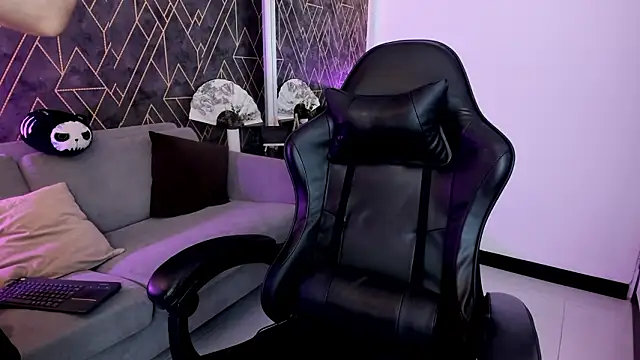 Tahara Romanov online show from January 14, 2:33 pm