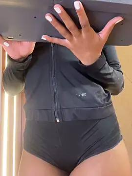 PinkyMoon online show from November 24, 4:47 am