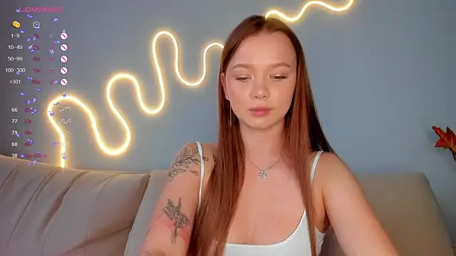 Snapshot of dinky__emily chatting on September 21, 12:48 pm dinky  emily online show from September 21, 12:48 pm