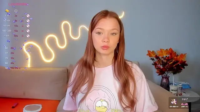 Snapshot of dinky__emily chatting on September 18, 8:24 am dinky  emily online show from September 18, 8:24 am