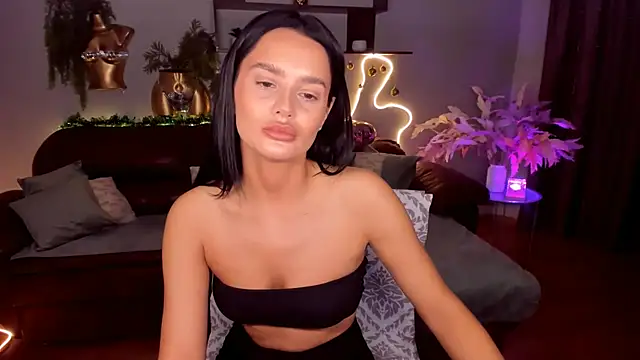 DanaSincere online show from December 18, 4:50 am