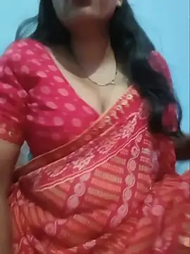 Sexyradha  online show from July 26, 5:20 pm