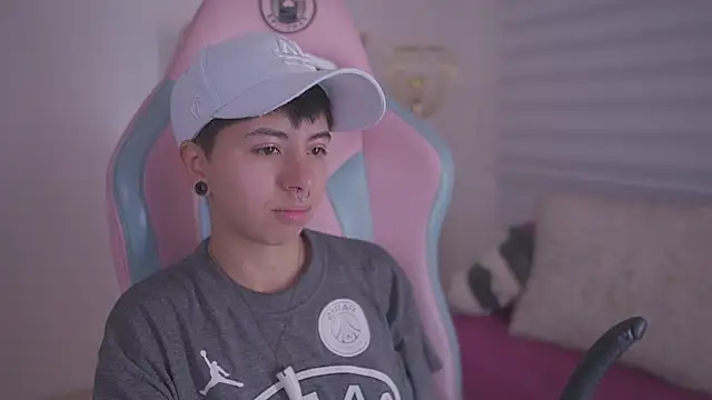 tommy blue online show from November 19, 12:38 pm