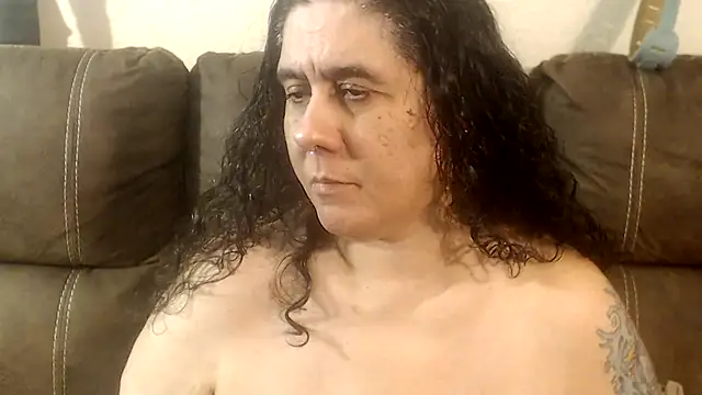 Dreaming Of Blue online show from March 27, 11:05 pm