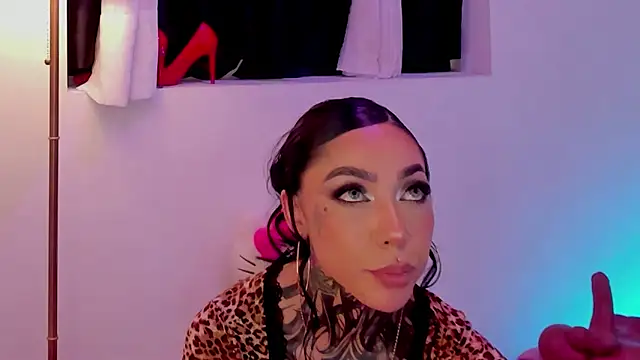 NinaVall online show from September 16, 10:40 pm