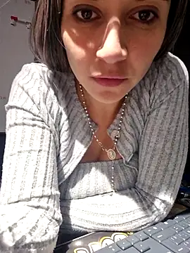 Isabella Varella online show from October 23, 12:55 pm