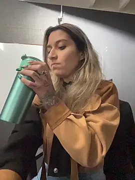 Isabella Varella online show from February 23, 12:26 pm