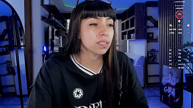 Saraa Desiree online show from March 6, 8:59 pm