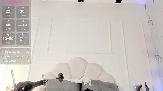 Candaceoweens online show from January 12, 4:18 am