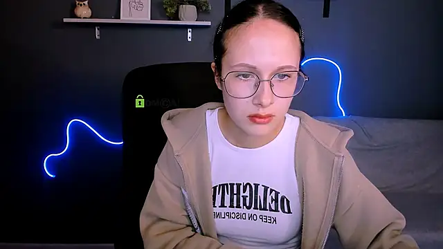 mona cloud online show from September 24, 8:41 pm