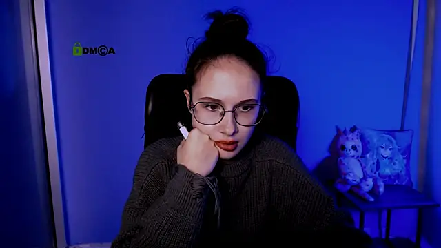 mona cloud online show from October 9, 7:40 pm