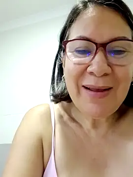 victoria wayne online show from February 23, 10:15 am